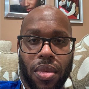 Meet your Posher, Larry